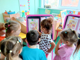 Бывают ли у животных родители и детёныши Бывают ли у животных родители и детёныши.